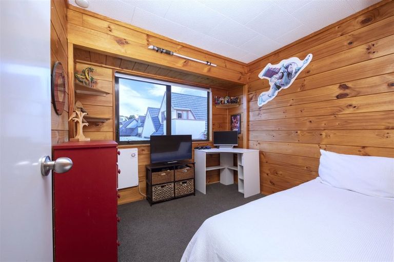 Photo of property in 11 Marlin Street, West Harbour, Auckland, 0618