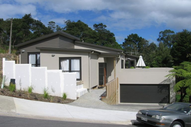 Photo of property in 20 Frenz Drive, Titirangi, Auckland, 0604