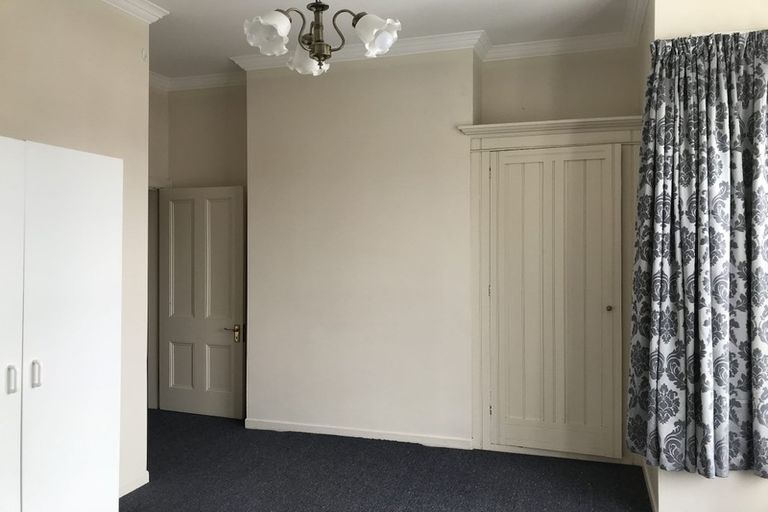 Photo of property in 16 Thompson Street, Mount Cook, Wellington, 6011