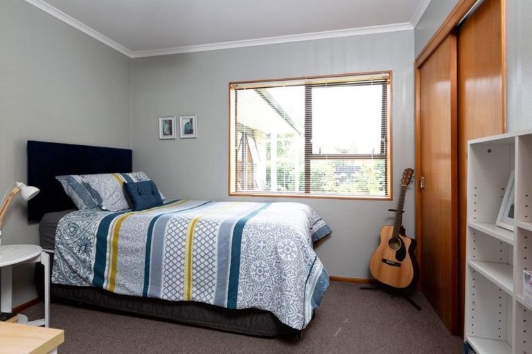 Photo of property in 55 Heta Road, Highlands Park, New Plymouth, 4312