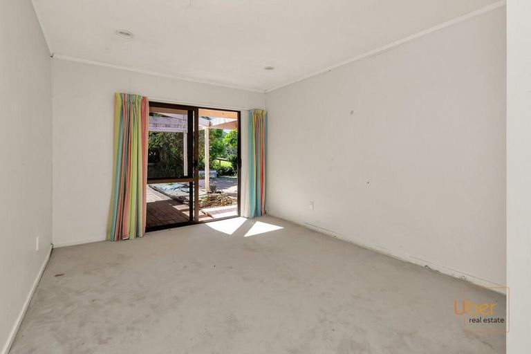 Photo of property in 11 Davidson Avenue, Tamaterau, Whangarei, 0174