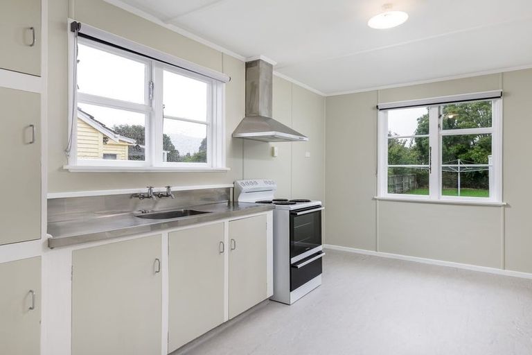Photo of property in 18 Point Bush Road, Waimate, 7924