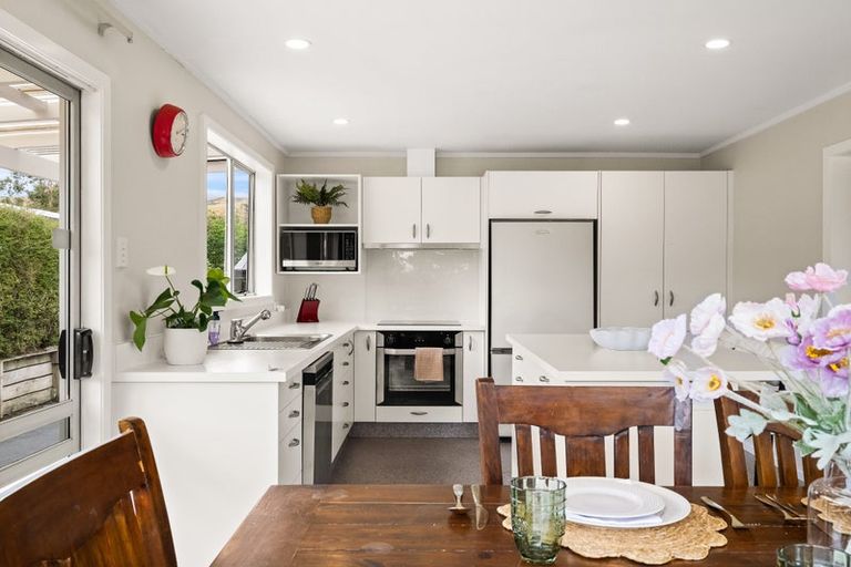 Photo of property in 28 Snowdon Street, Allanton, Mosgiel, 9092