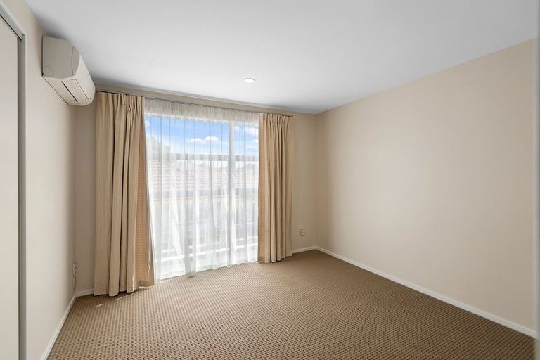 Photo of property in 72 Wai-iti Terrace, Bryndwr, Christchurch, 8052