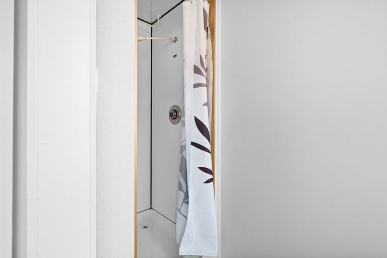 Photo of property in 42 Burnett Street, Oxford, 7430