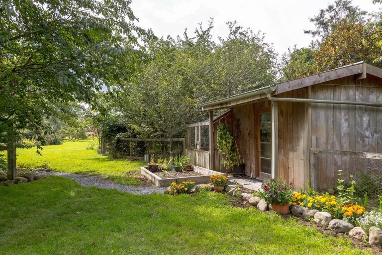 Photo of property in 839b Chester Road, West Taratahi, Carterton, 5791
