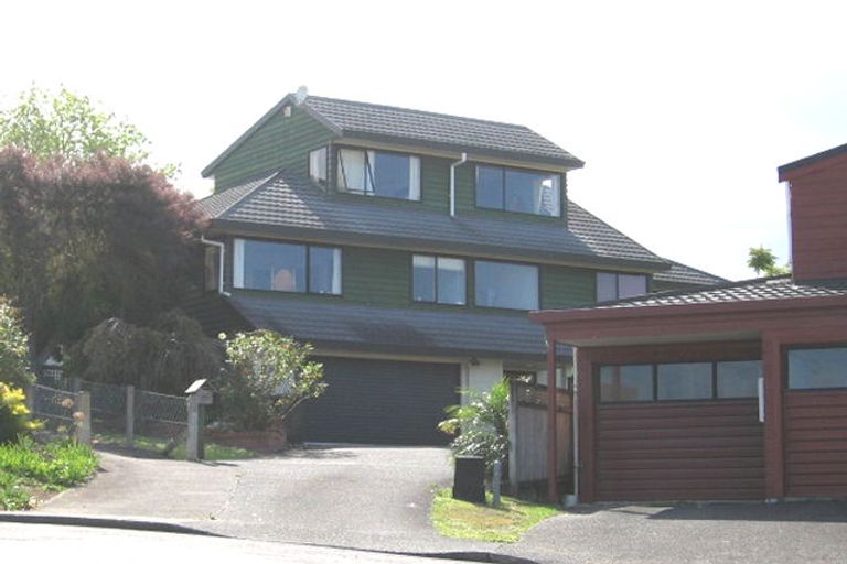 Photo of property in 15 Westergrove Place, West Harbour, Auckland, 0618