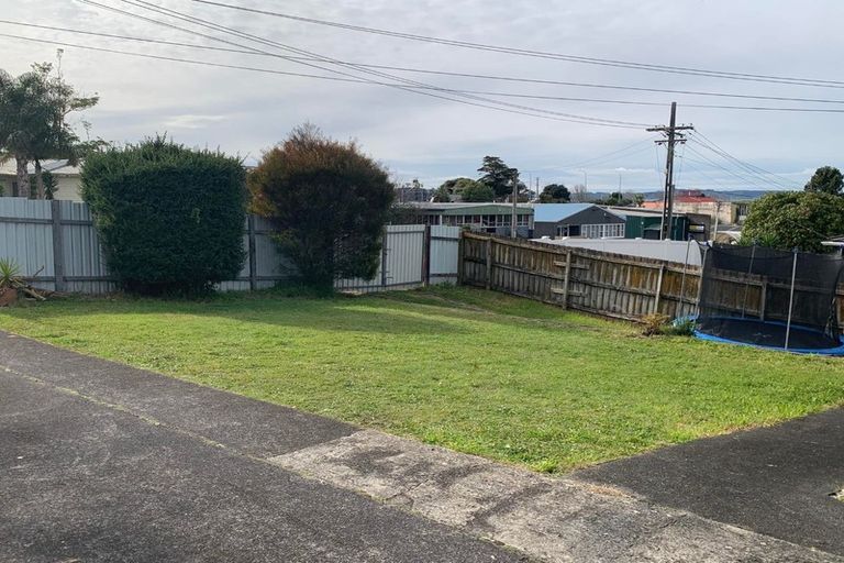 Photo of property in 49 Beaumonts Way, Manurewa, Auckland, 2102