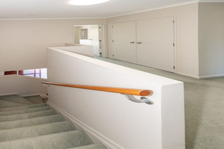 Photo of property in 6/78 Fernhill Way, Oteha, Auckland, 0632