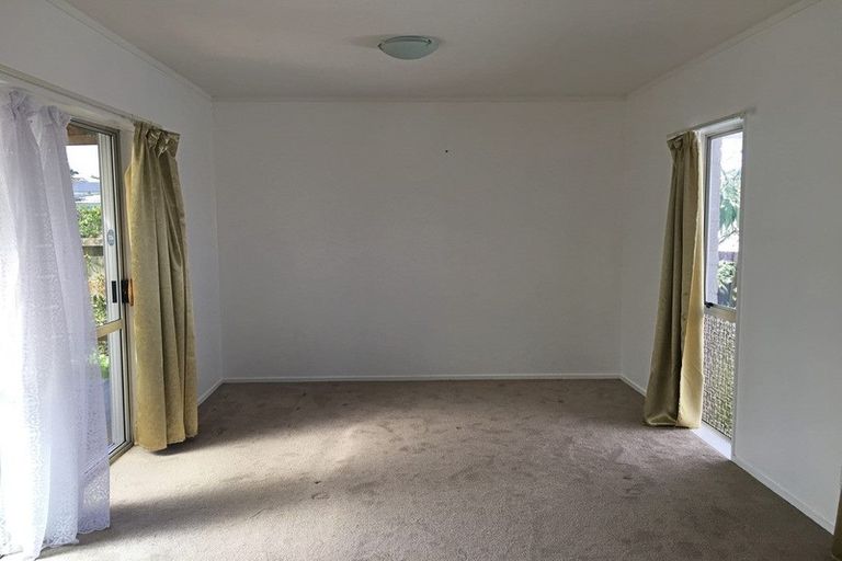 Photo of property in 2/349 Pakuranga Road, Pakuranga Heights, Auckland, 2010