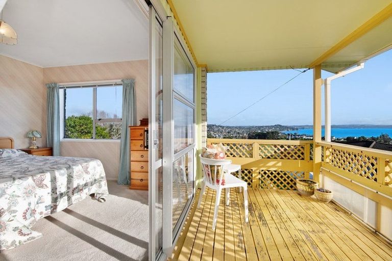 Photo of property in 50 Stanmore Bay Road, Stanmore Bay, Whangaparaoa, 0932
