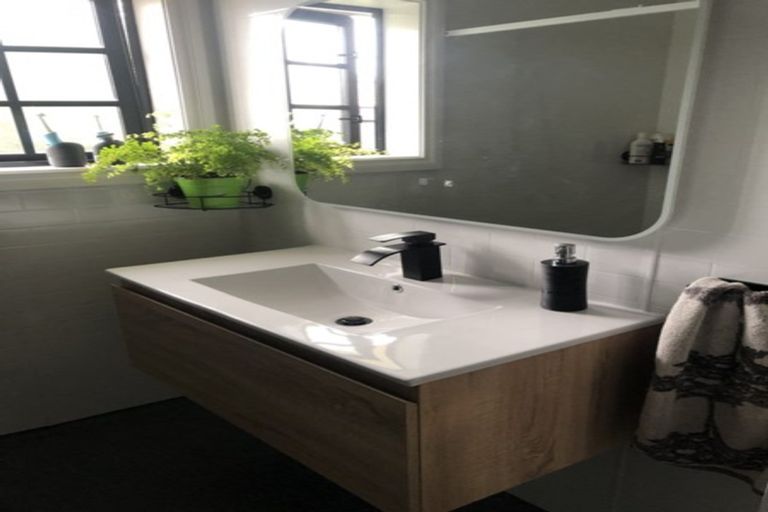 Photo of property in 44 Main Street, Greytown, 5712