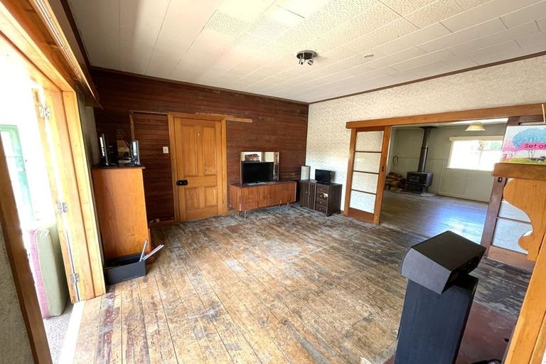 Photo of property in 11 Halsey Street, Clinton, 9534