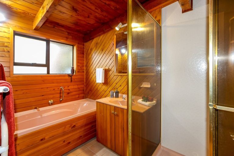 Photo of property in 3 Rennell Street, Frankleigh Park, New Plymouth, 4310