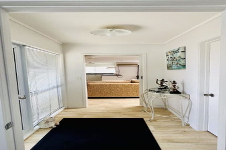 Photo of property in 98 Victoria Street, Coromandel, 3506