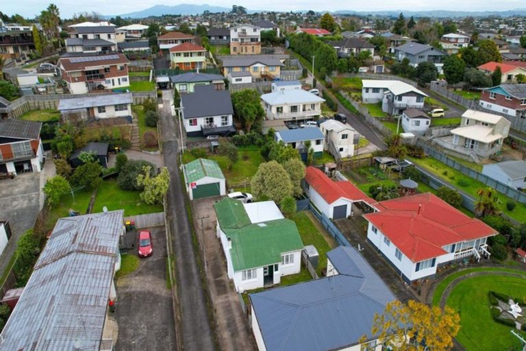 Photo of property in 37a Livingstone Avenue, Nawton, Hamilton, 3200