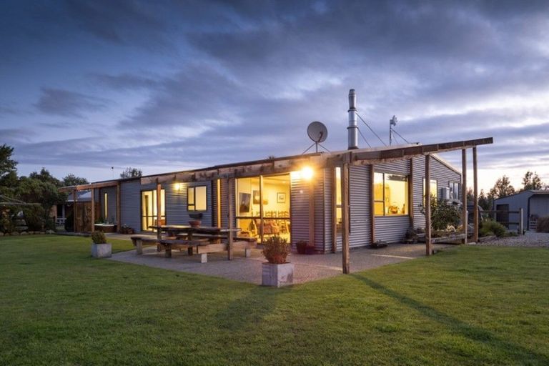 Photo of property in 105 Dennistoun Road, Peel Forest, Geraldine, 7992