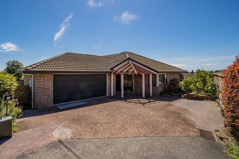 Photo of property in 36 Ewhurst Place, Goodwood Heights, Auckland, 2105