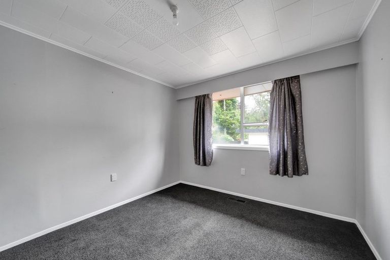 Photo of property in 4 Climie Crescent, Hawera, 4610