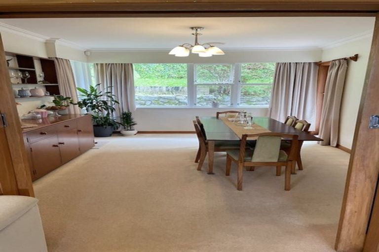 Photo of property in 1 Kohima Drive, Khandallah, Wellington, 6035