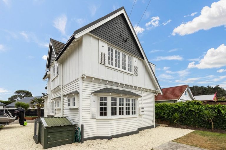 Photo of property in 154 Shaw Avenue, New Brighton, Christchurch, 8083