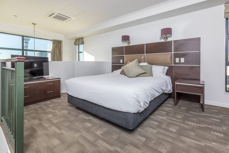 Photo of property in The Duxton Hotel Apartments, 6p/100 Greys Avenue, Auckland Central, Auckland, 1010