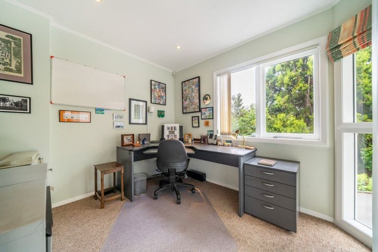 Photo of property in 39 Blue Mountains Road, Silverstream, Upper Hutt, 5019