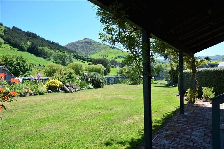 Photo of property in 4213 Christchurch Akaroa Road, Little River, 7591