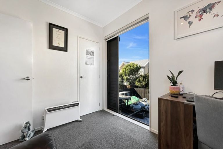 Photo of property in 21 Wallace Road, Hobsonville, Auckland, 0616