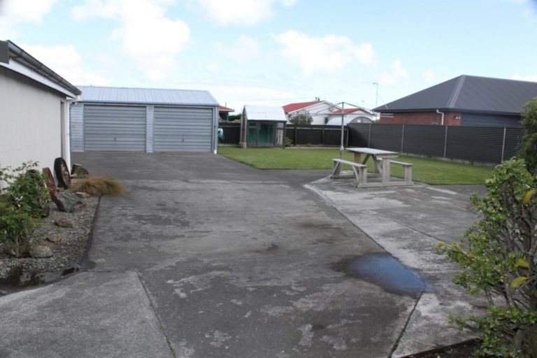 Photo of property in 39 Mary Street, Winton, 9720