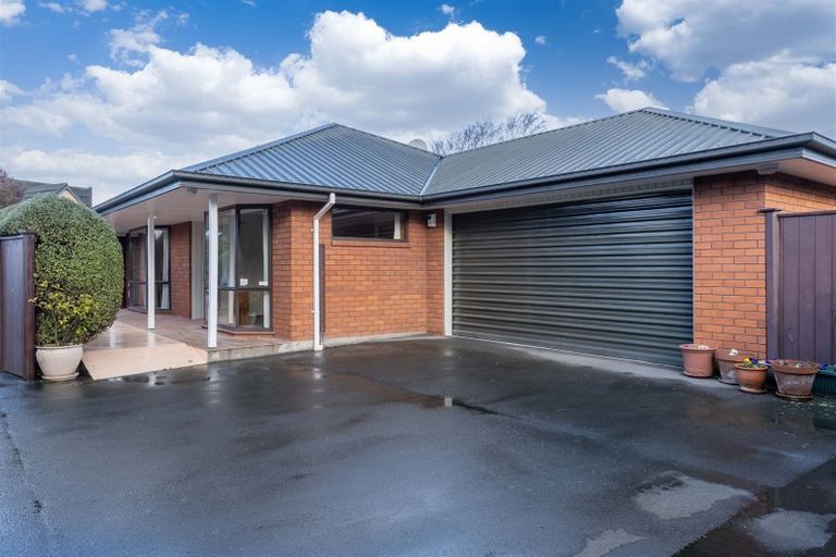 Photo of property in 1 Reading Street, Upper Riccarton, Christchurch, 8041