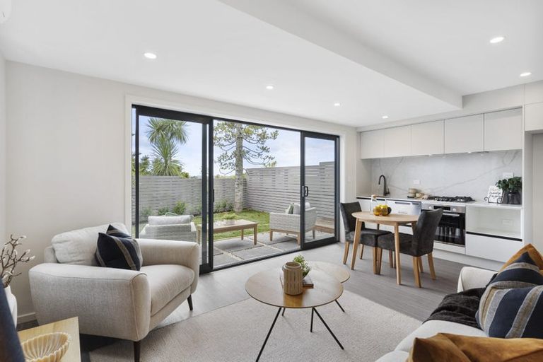 Photo of property in 108a Coronation Road, Hillcrest, Auckland, 0627