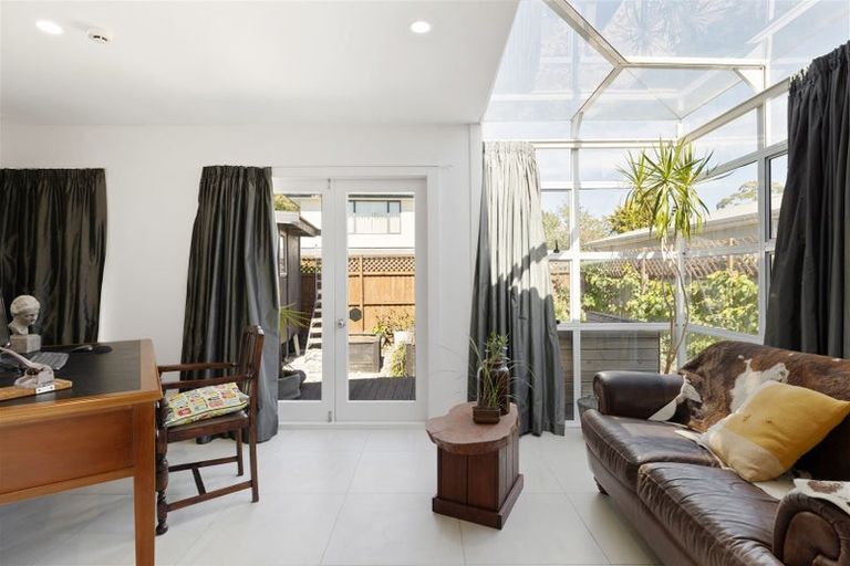 Photo of property in 9 Westburn Terrace, Burnside, Christchurch, 8041