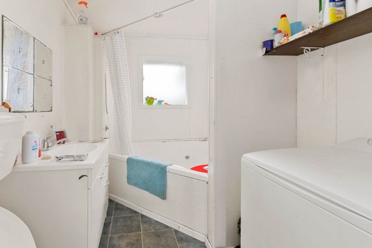 Photo of property in 307 Malfroy Road, Pomare, Rotorua, 3015