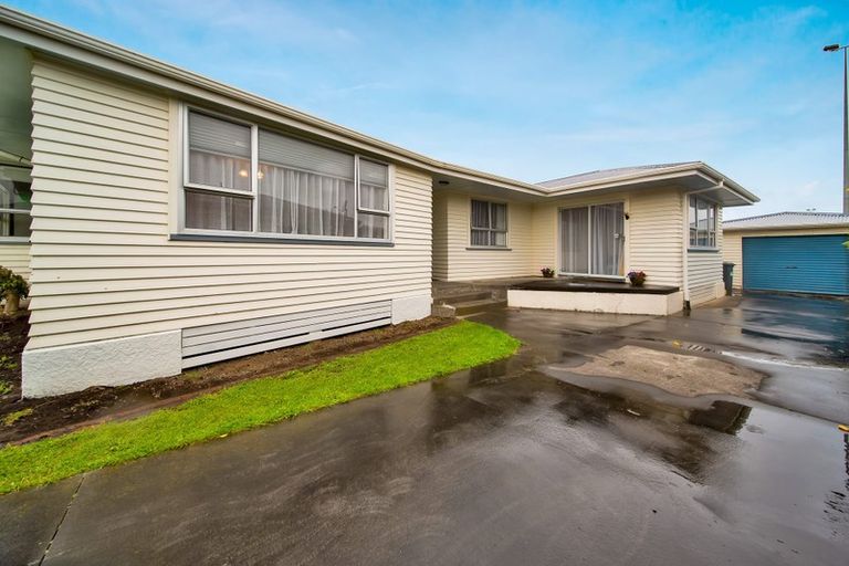 Photo of property in 25 Pacey Avenue, Hawera, 4610