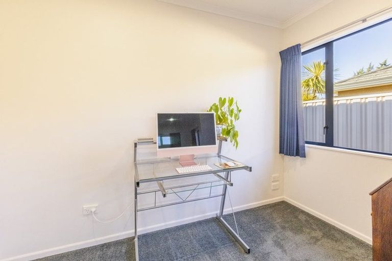 Photo of property in 8 Park Lane, Greenmeadows, Napier, 4112