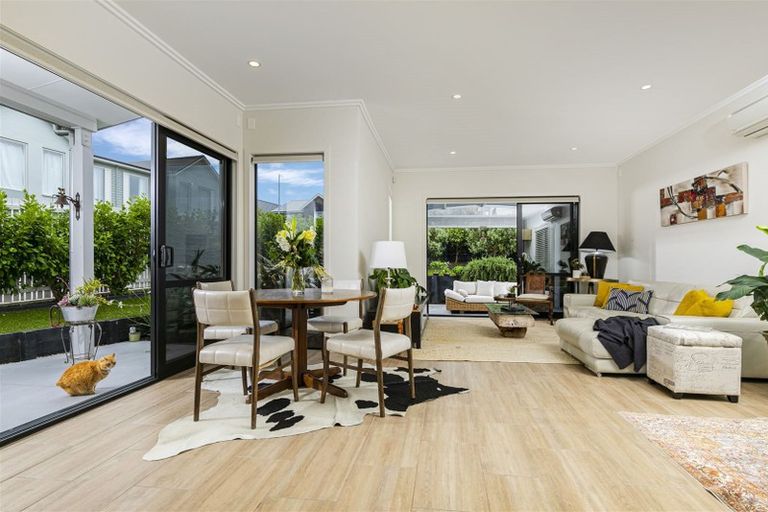 Photo of property in 1 Flounder Road, Hobsonville, Auckland, 0616