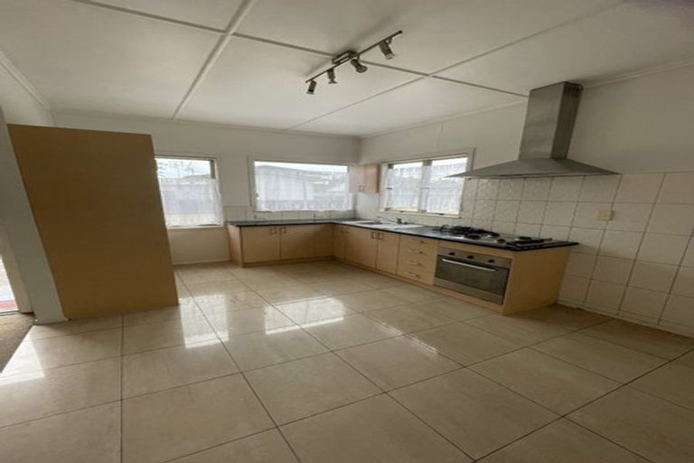 Photo of property in 1/35 Fitzroy Street, Papatoetoe, Auckland, 2104