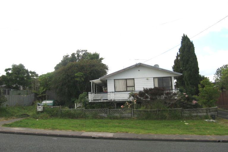 Photo of property in 2/71 Hogans Road, Glenfield, Auckland, 0629