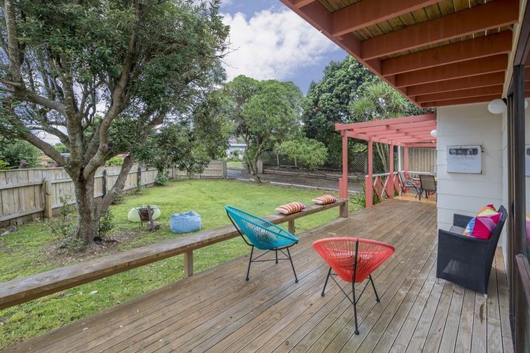 Photo of property in 6 Kainui Road, Raumati South, Paraparaumu, 5032