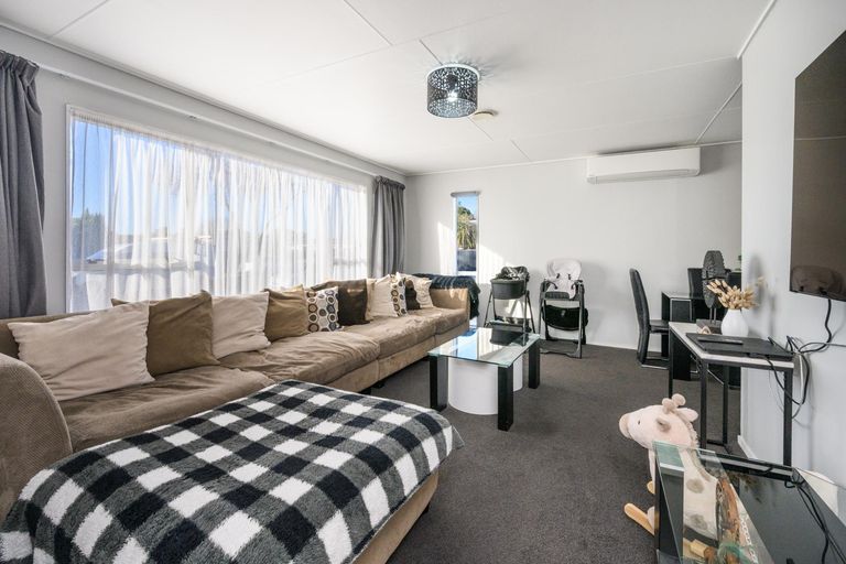 Photo of property in 44 Kaimanawa Street, Kelvin Grove, Palmerston North, 4414