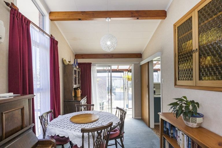 Photo of property in 21 Lockhart Avenue, Milson, Palmerston North, 4414