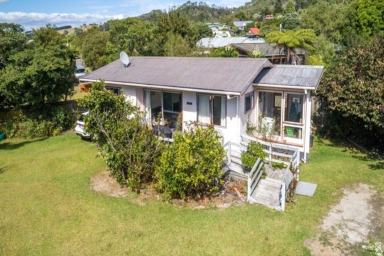Photo of property in 10 Cathedral Court, Hahei, Whitianga, 3591