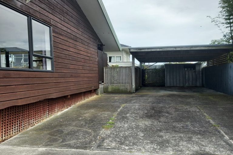 Photo of property in 1/36 Seabrook Avenue, New Lynn, Auckland, 0600