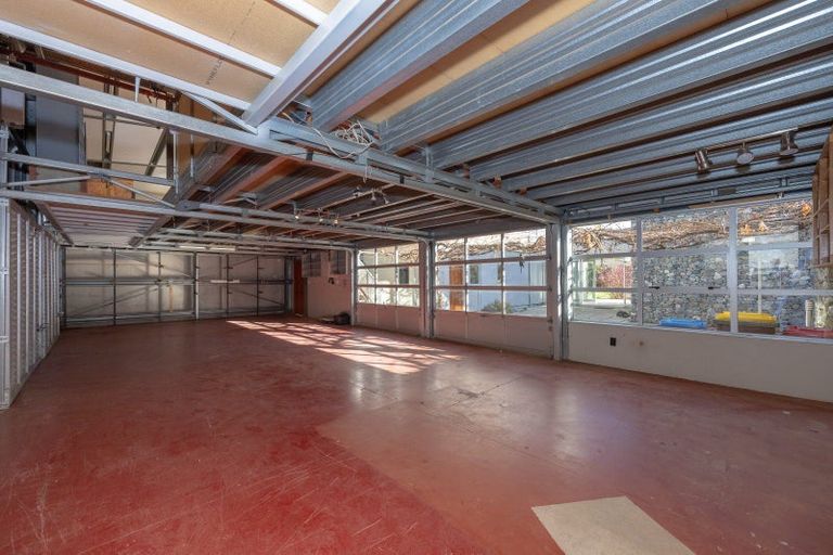 Photo of property in 23 Waimana Place, Wanaka, 9305