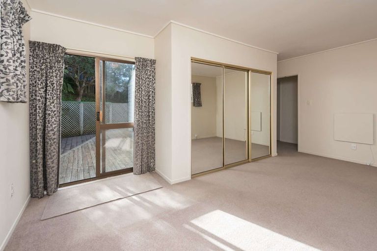 Photo of property in 15 Nagpur Terrace, Broadmeadows, Wellington, 6035