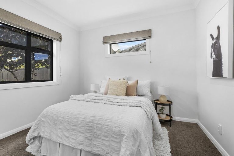 Photo of property in 10 Tarawera Road, Johnsonville, Wellington, 6037