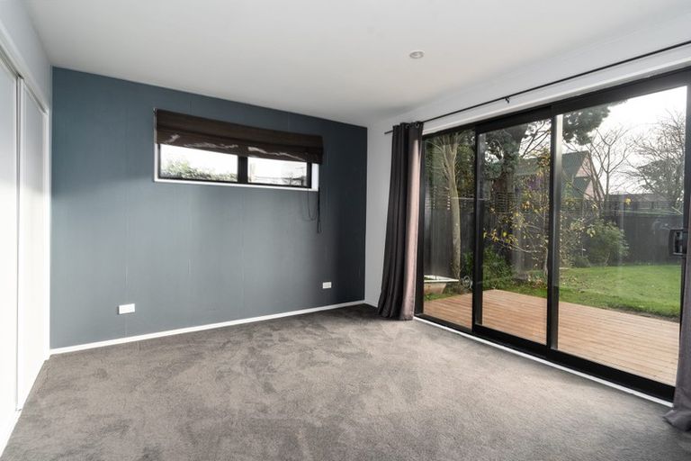 Photo of property in 67 Withells Road, Avonhead, Christchurch, 8042