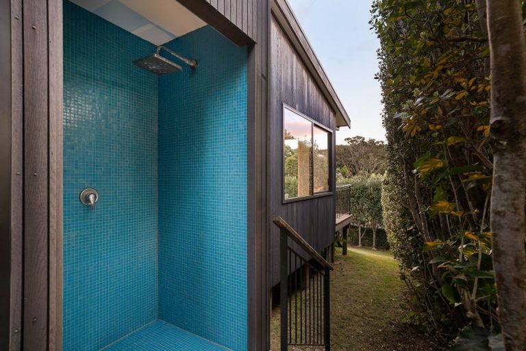 Photo of property in 200 Onemana Drive, Onemana, Whangamata, 3691