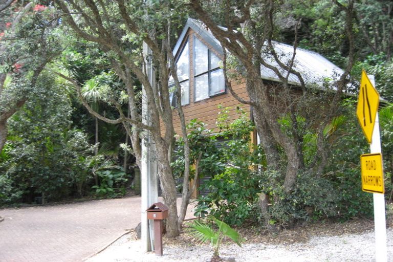 Photo of property in 33a Domain Crescent, Muriwai, 0881